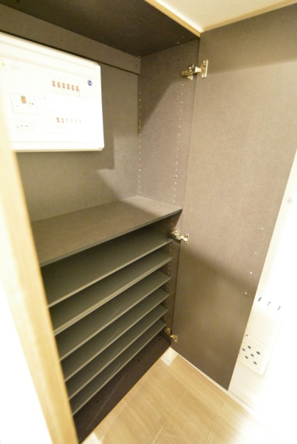 初台中央マンション 玄関