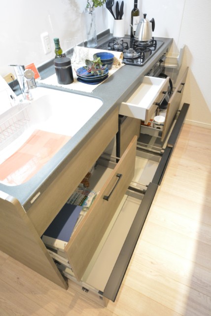 初台中央マンション キッチン