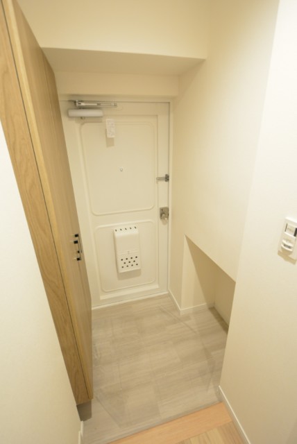 初台中央マンション 玄関