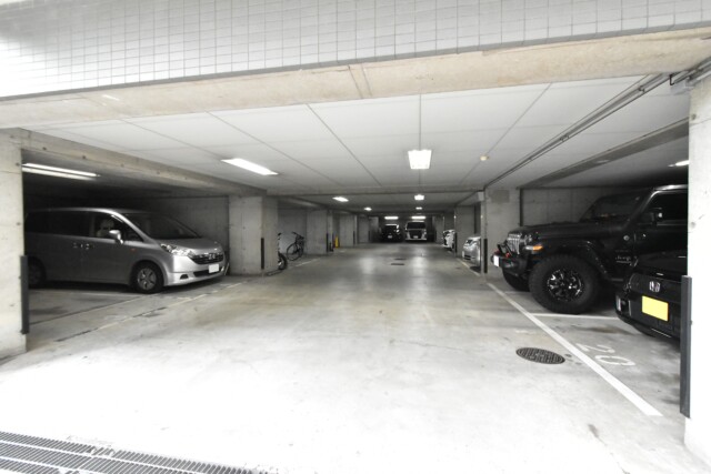 クレストフォルム田町ベイサイドコート 駐車場