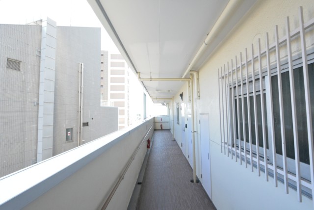 上馬ハイホーム 玄関