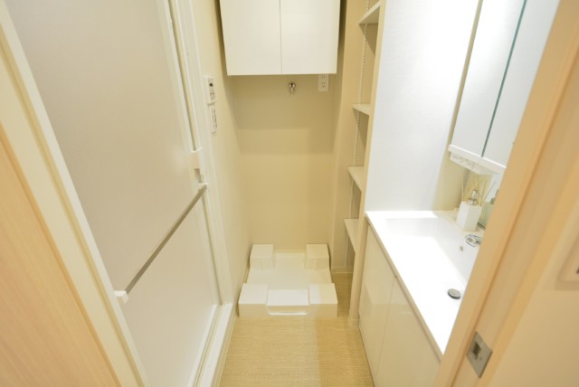 ハイツ千駄ヶ谷 洗面室