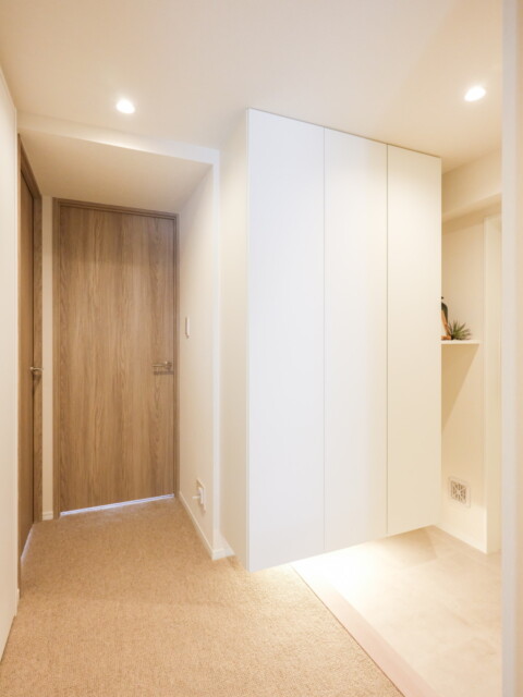 ファミリータウン東陽 玄関廊下