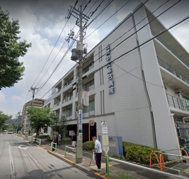 板橋中央総合病院　〒174-0051 東京都板橋区小豆沢２丁目１２−７