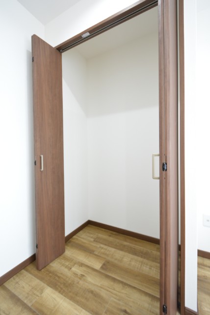 松見坂武蔵野マンション 洋室