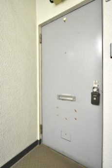 ニュー池尻マンション 玄関
