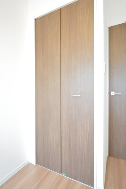 三軒茶屋ターミナルビル 洋室2