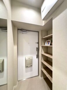 上町マンション 玄関