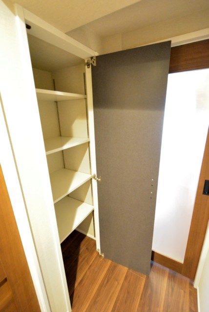 飯田橋第一パークファミリア 廊下収納