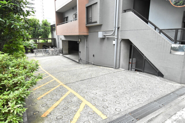 クレストフォルム田町ベイサイドコート 駐車場