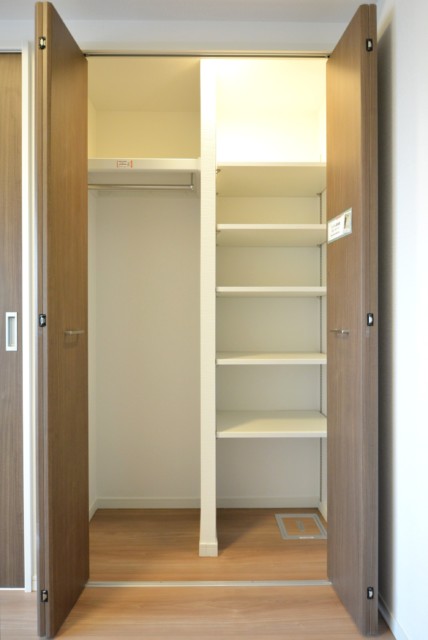 三軒茶屋ターミナルビル 洋室1