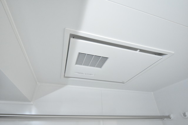 メゾンエクレーレ浜町公園 浴室