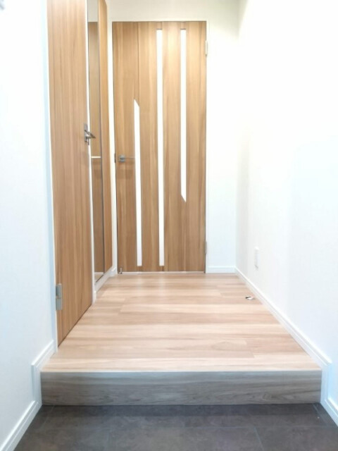 シャトレー代々木 玄関