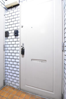 サンロイヤル五反田 玄関