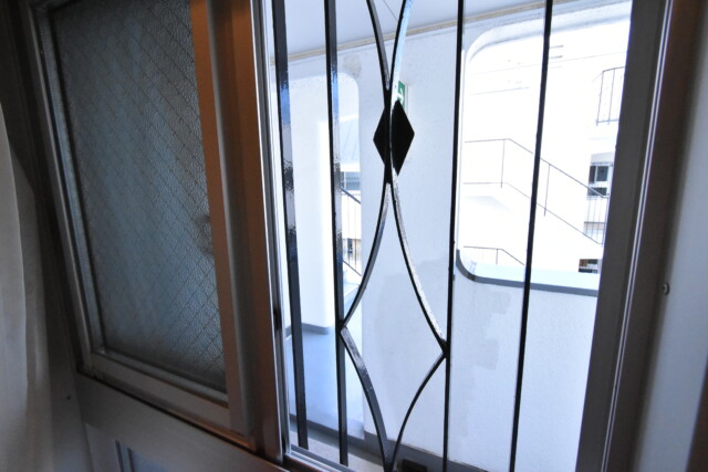 秀和目黒駅前レジデンス 洋室1