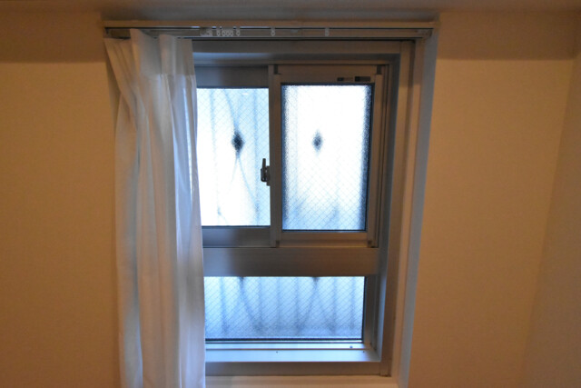 秀和目黒駅前レジデンス 洋室1