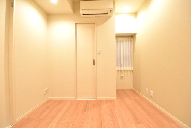 グランドシティ白山 洋室2