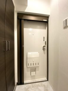 南青山サマリヤマンション 玄関