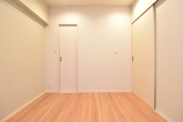 グランドシティ白山 洋室2