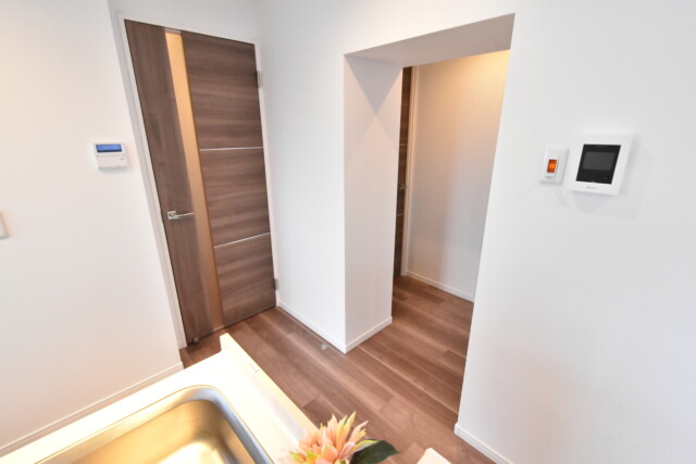 秀和目黒駅前レジデンス