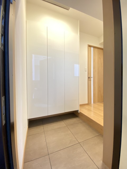 中央ビルディング 玄関