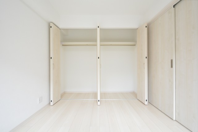 パレス三條 洋室2