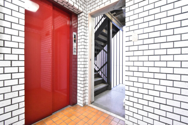 サンロイヤル五反田 玄関