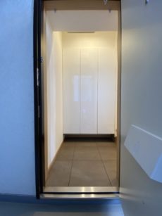 中央ビルディング 玄関