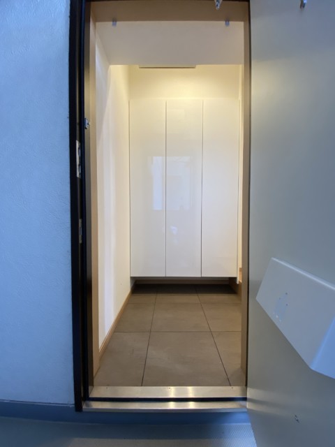 中央ビルディング 玄関