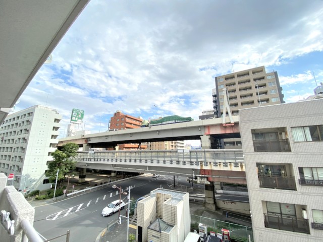 中央ビルディング バルコニー