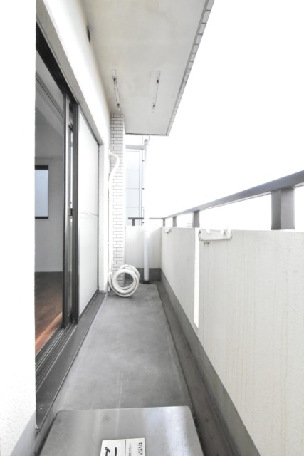 メゾンエクレーレ浜町公園 11階バルコニー