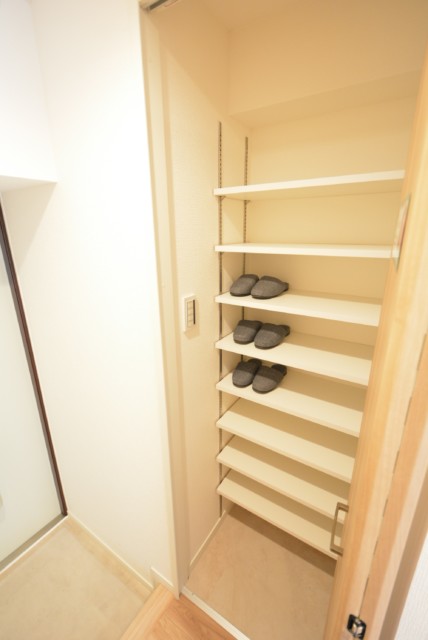 渋谷藤和コープ 玄関