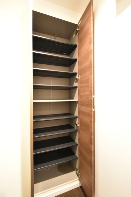 クレべール西新宿 玄関