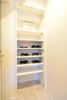 メゾンエクレーレ浜町公園 玄関 メゾンエクレーレ浜町公園 玄関