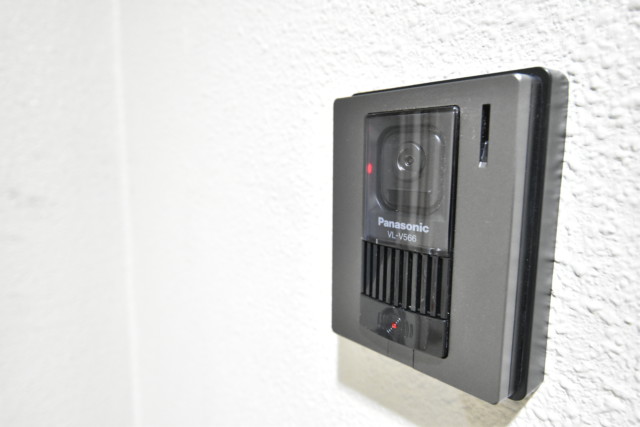 メゾンエクレーレ浜町公園 玄関