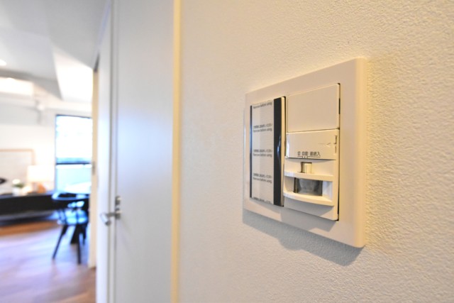 メゾンエクレーレ浜町公園 玄関