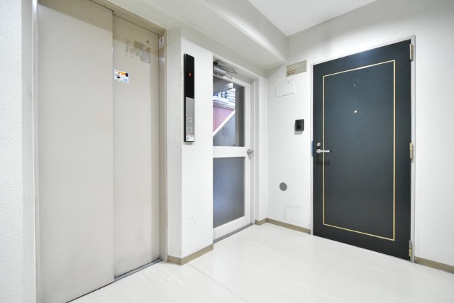 メゾンエクレーレ浜町公園 玄関 メゾンエクレーレ浜町公園 玄関