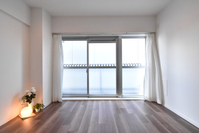 秀和目黒駅前レジデンス 洋室バルコニー