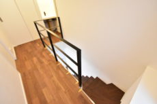 メゾンエクレーレ浜町公園 階段 メゾンエクレーレ浜町公園 階段