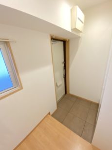 中央ビルディング 玄関