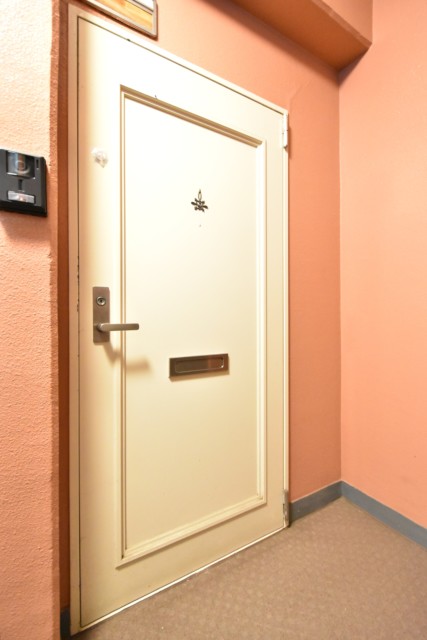 クレべール西新宿 玄関