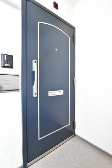 秀和目黒駅前レジデンス 玄関