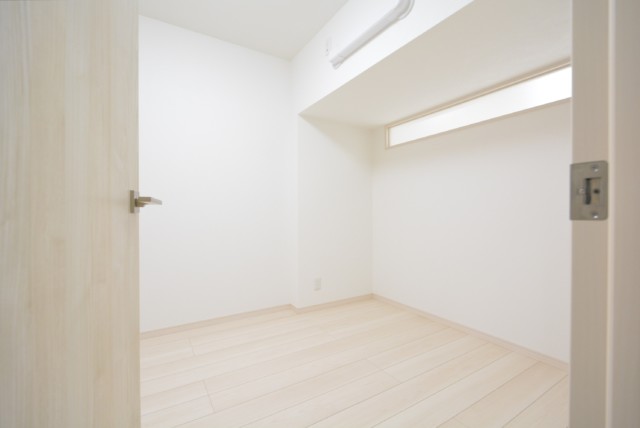 パレス三條 洋室1