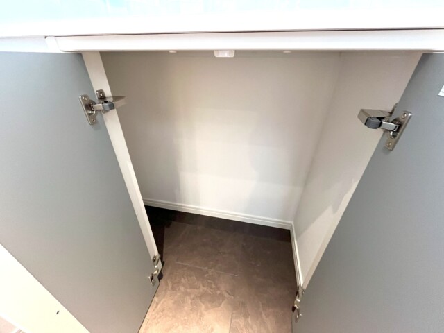 ライオンズマンション箱崎町 玄関廊下