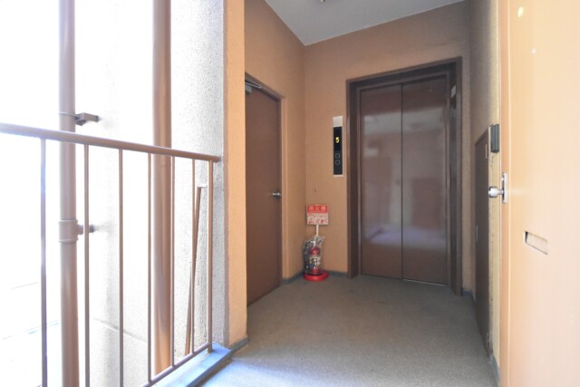 サンハイツ両国 玄関