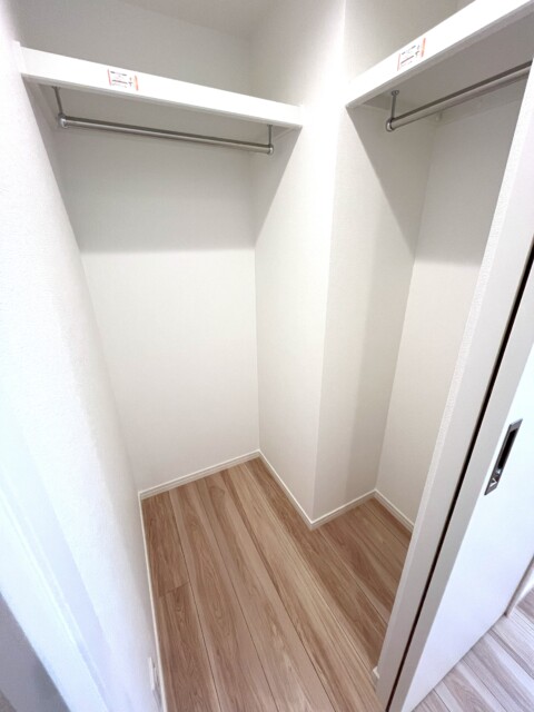 ライオンズマンション箱崎町 洋室2