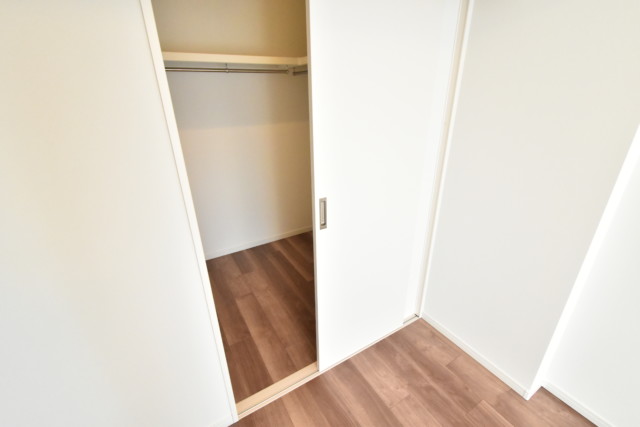 秀和目黒レジデンス 洋室