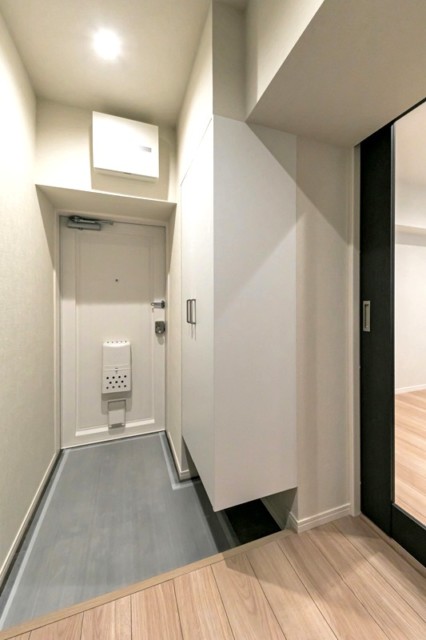 塔の山ハイツ　玄関