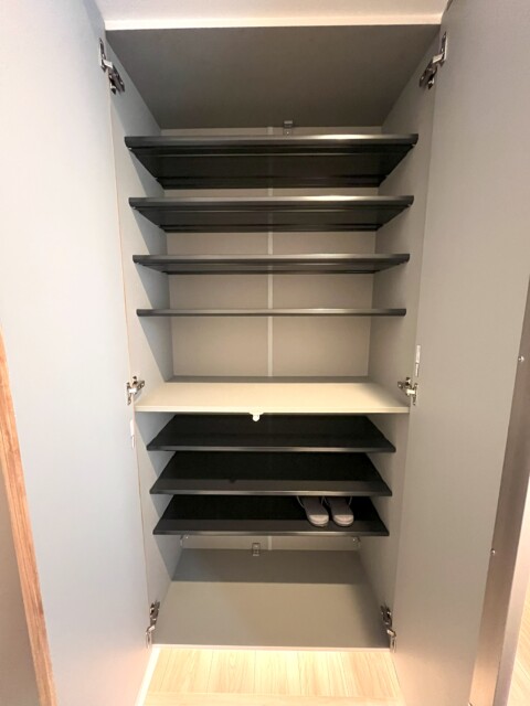 ライオンズマンション箱崎町 玄関廊下