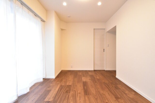 初穂マンションひがし京橋 洋室1